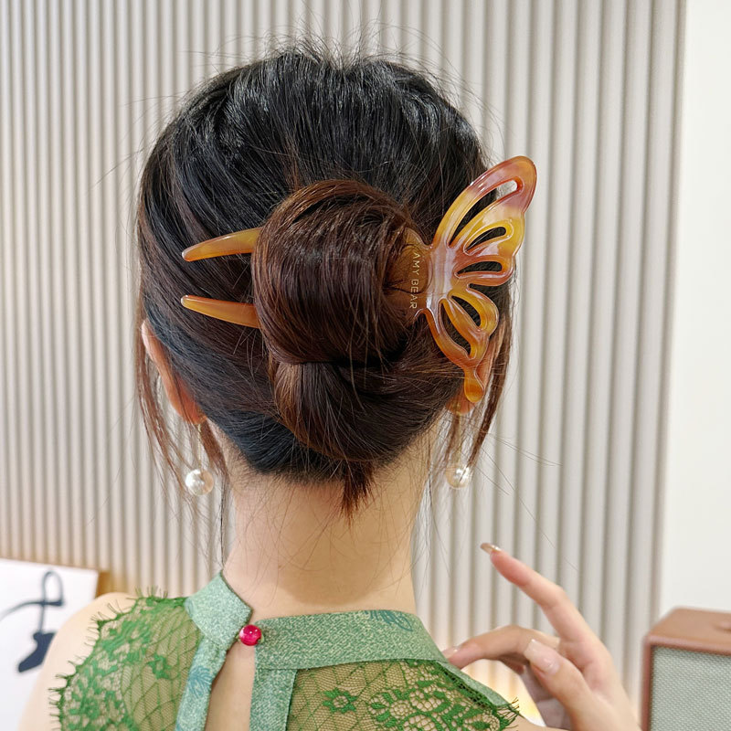 กิ๊บติดผมรูปผีเสื้อทรงตัวยู ดี - Women Accessories Shop บทวิจารณ์และราคา